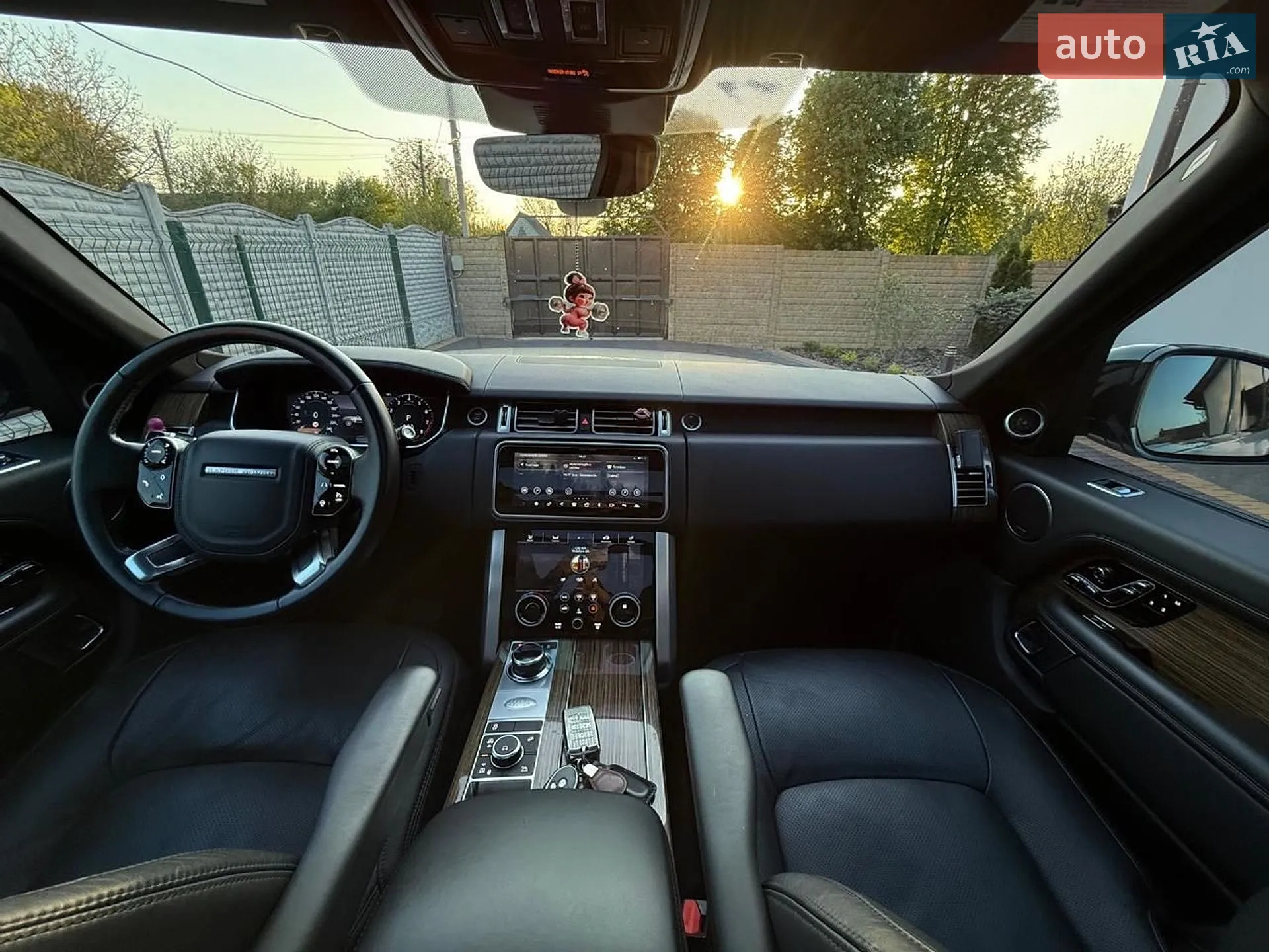 2019 Land Rover Range Rover - мініатюра 30