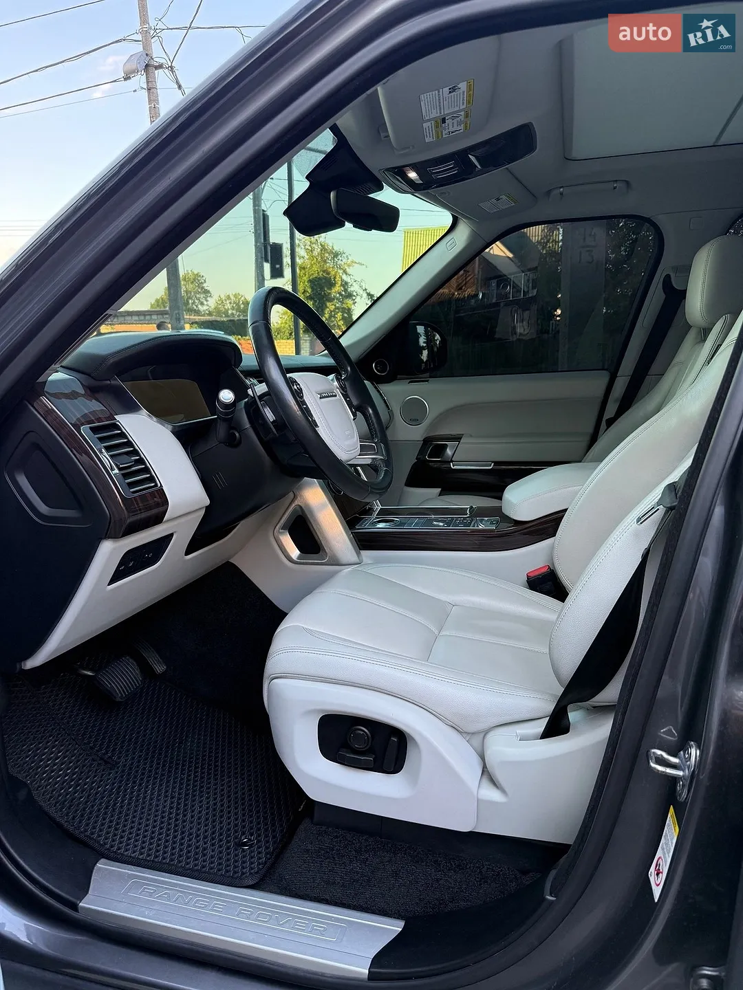 2017 Land Rover Range Rover - мініатюра 17