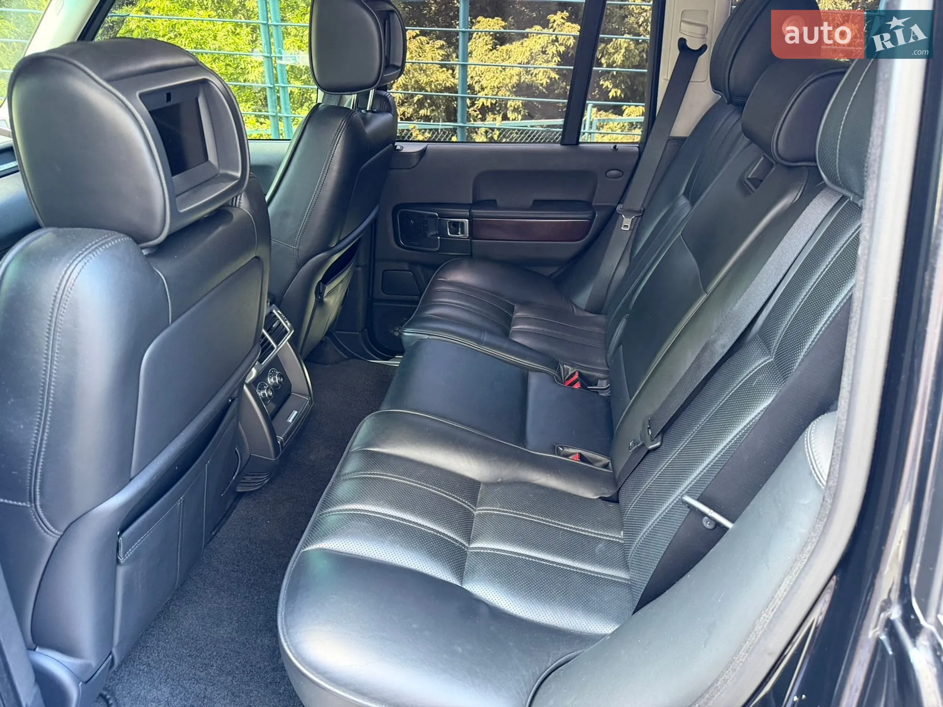2010 Land Rover Range Rover - мініатюра 12