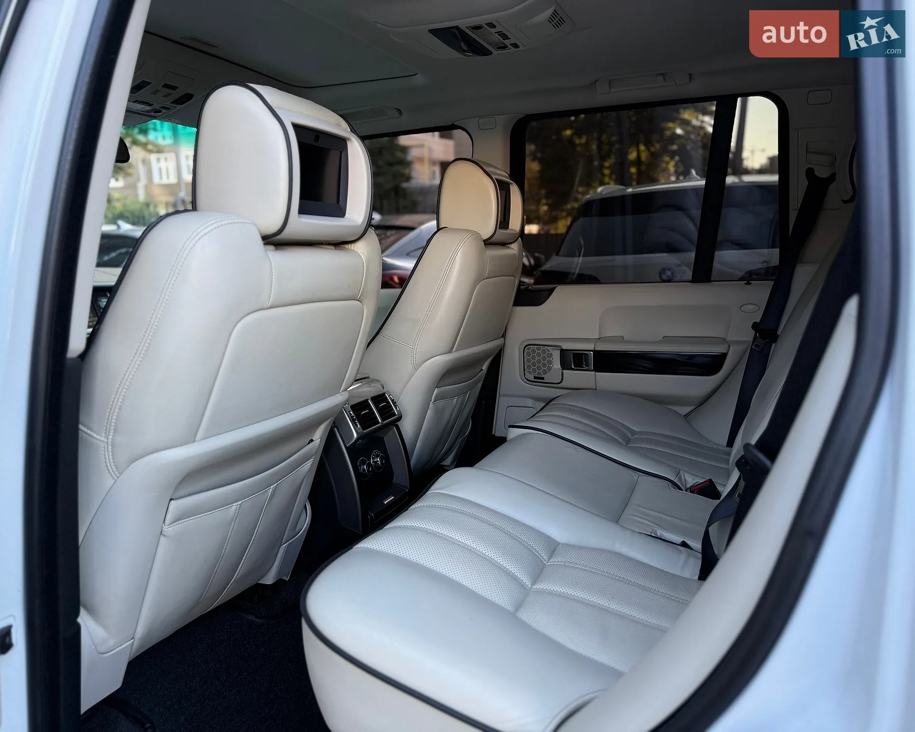 2011 Land Rover Range Rover - мініатюра 12