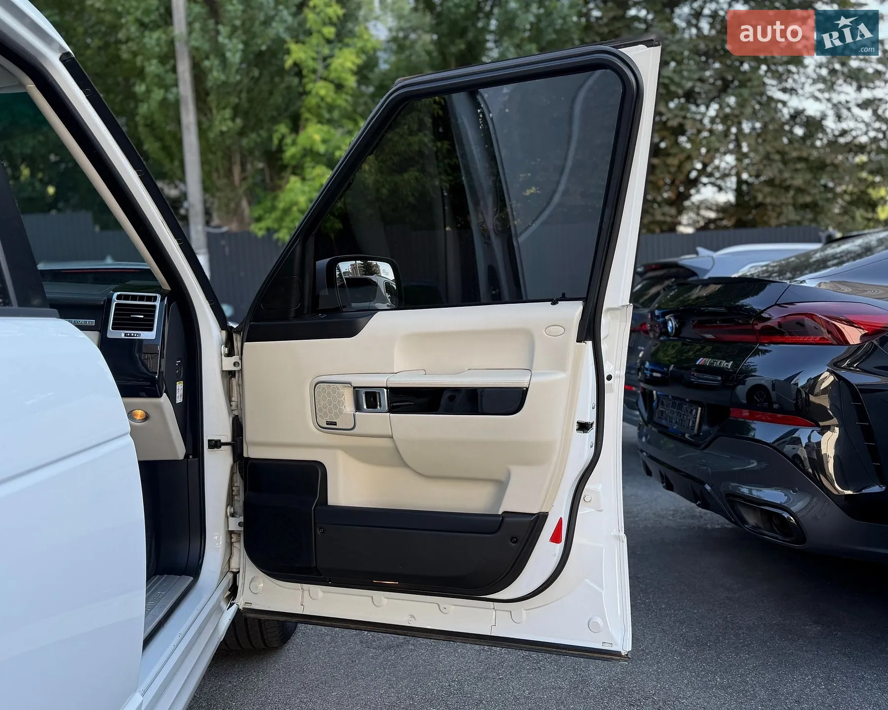 2011 Land Rover Range Rover - мініатюра 18