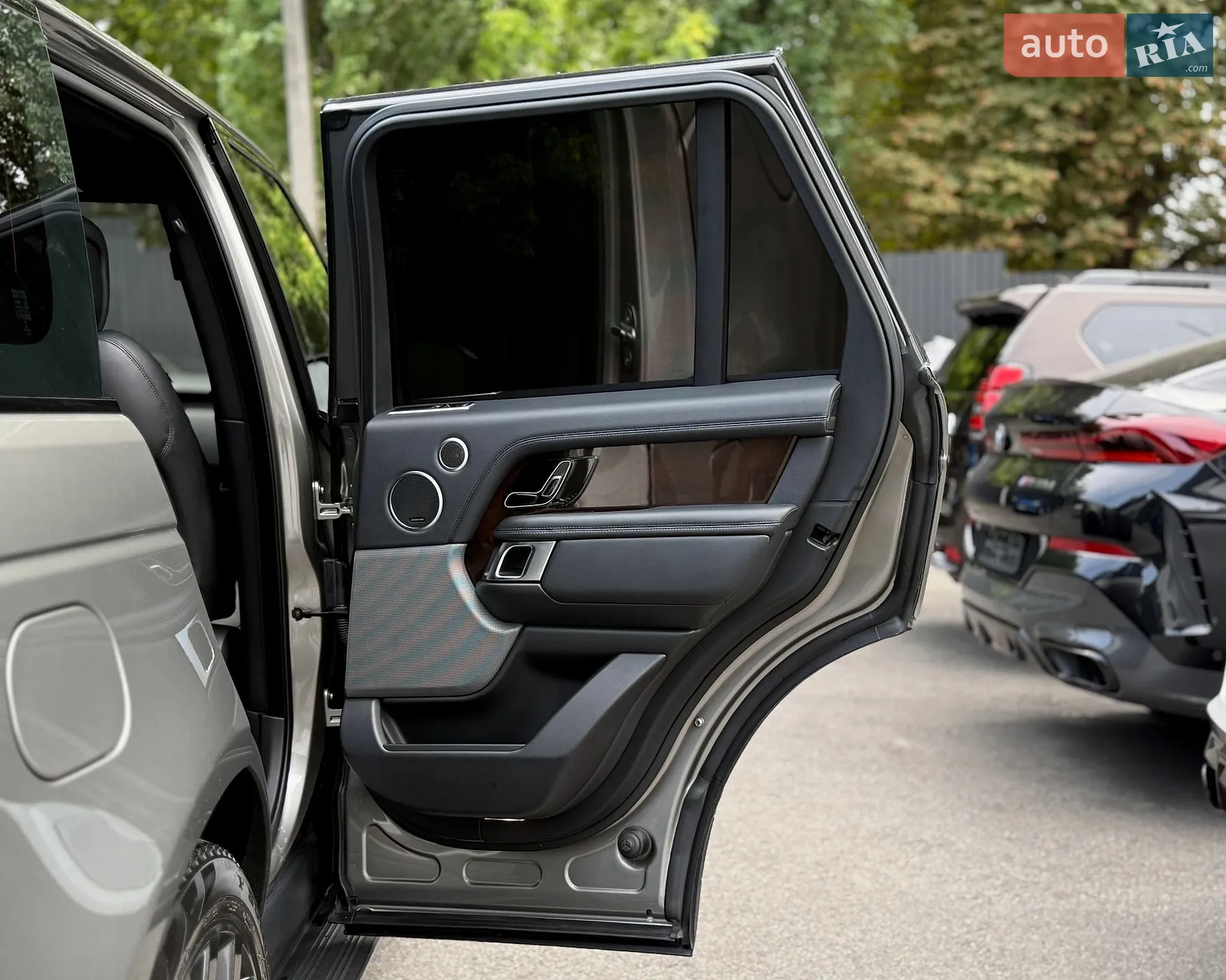 2018 Land Rover Range Rover - мініатюра 16