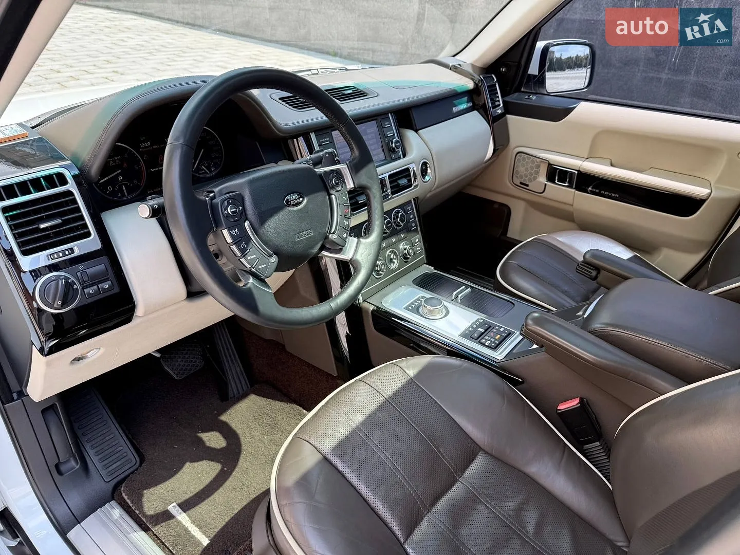 2012 Land Rover Range Rover - мініатюра 15