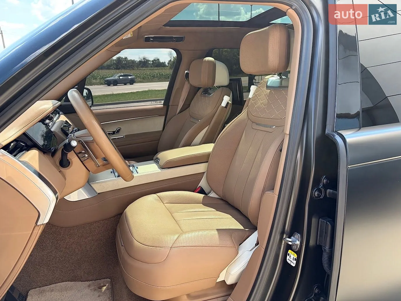 Land Rover Range Rover 2023 VIN SALKABBW6PA053947 фото оголошення 13 з 37