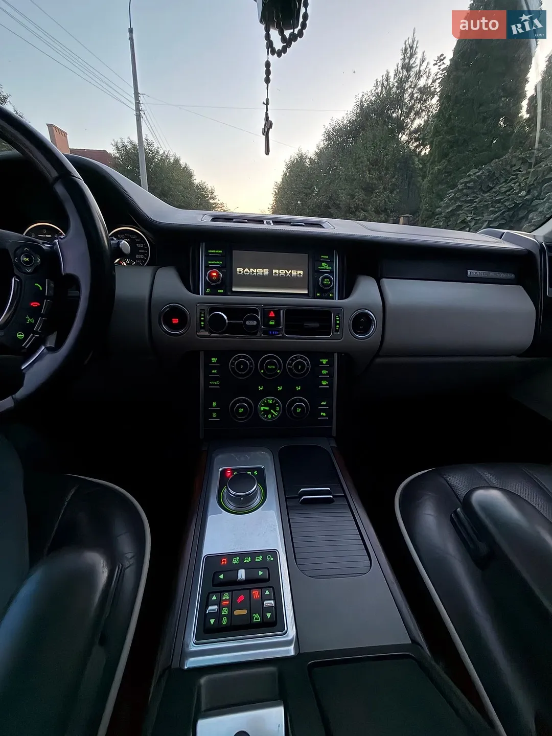 2011 Land Rover Range Rover - мініатюра 17