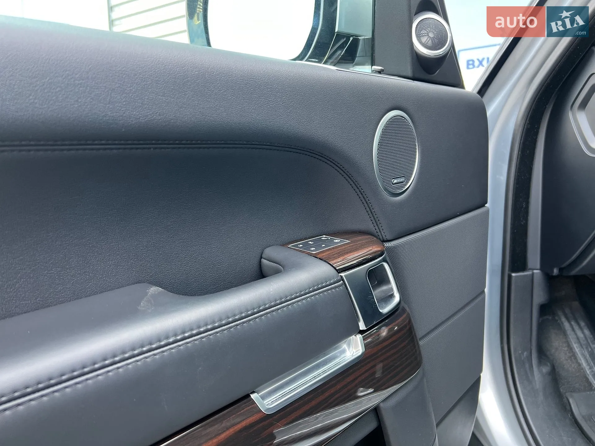2017 Land Rover Range Rover - мініатюра 19
