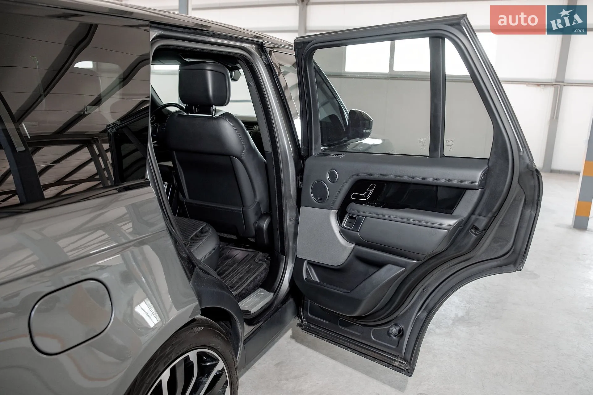 2018 Land Rover Range Rover - мініатюра 26
