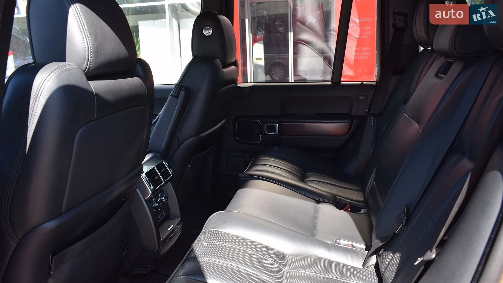 2012 Land Rover Range Rover - мініатюра 11