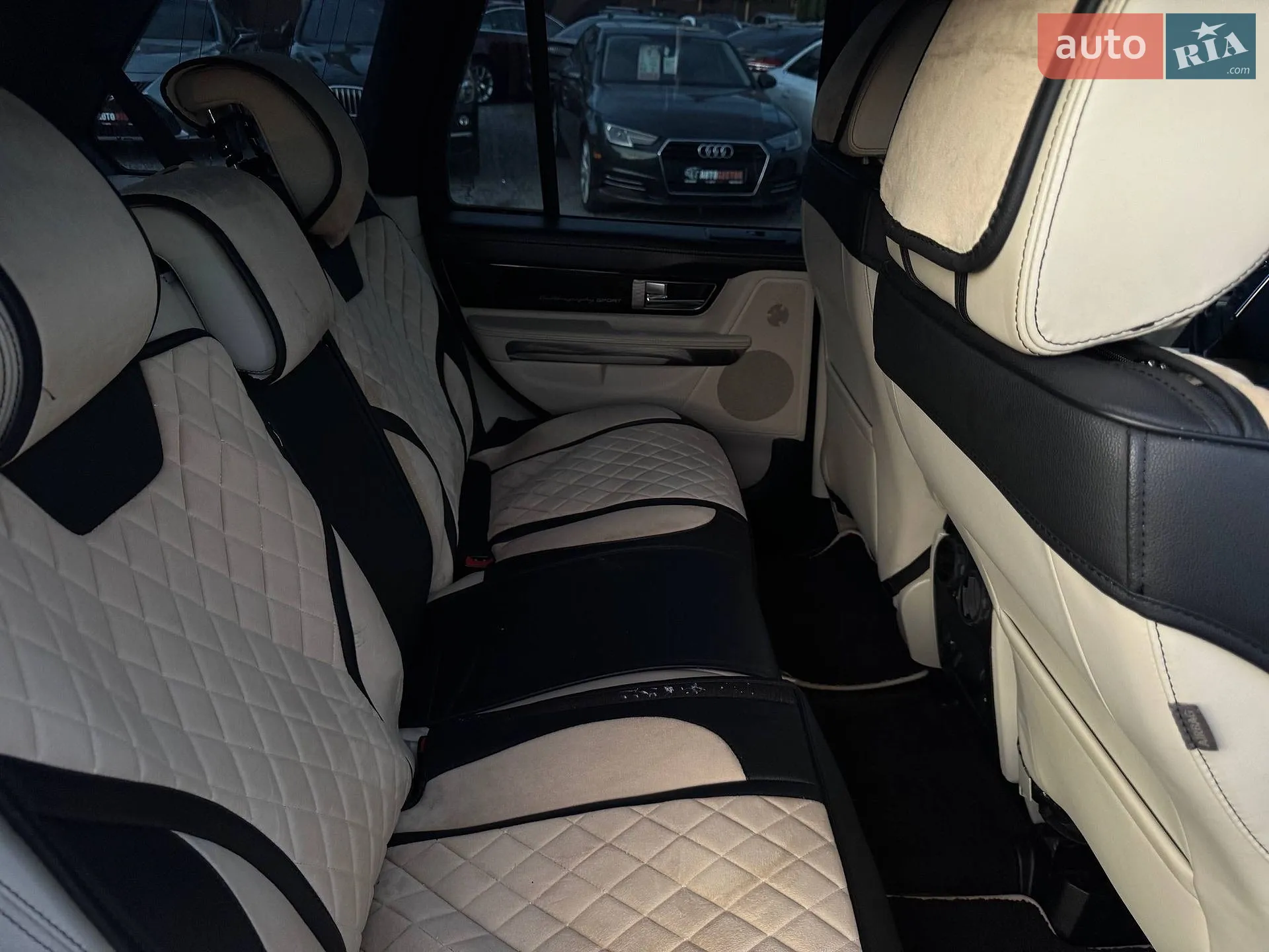 2013 Land Rover Range Rover - мініатюра 31
