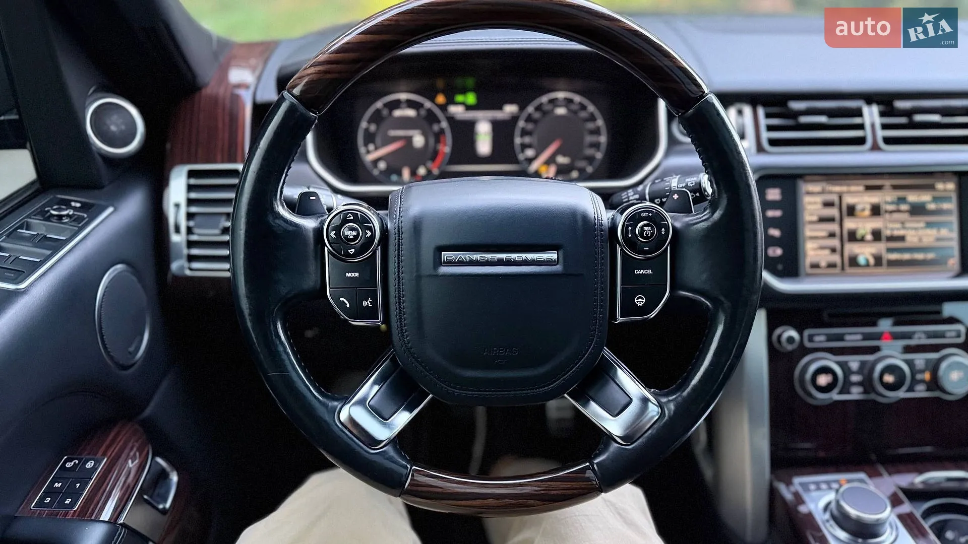 2013 Land Rover Range Rover - мініатюра 25