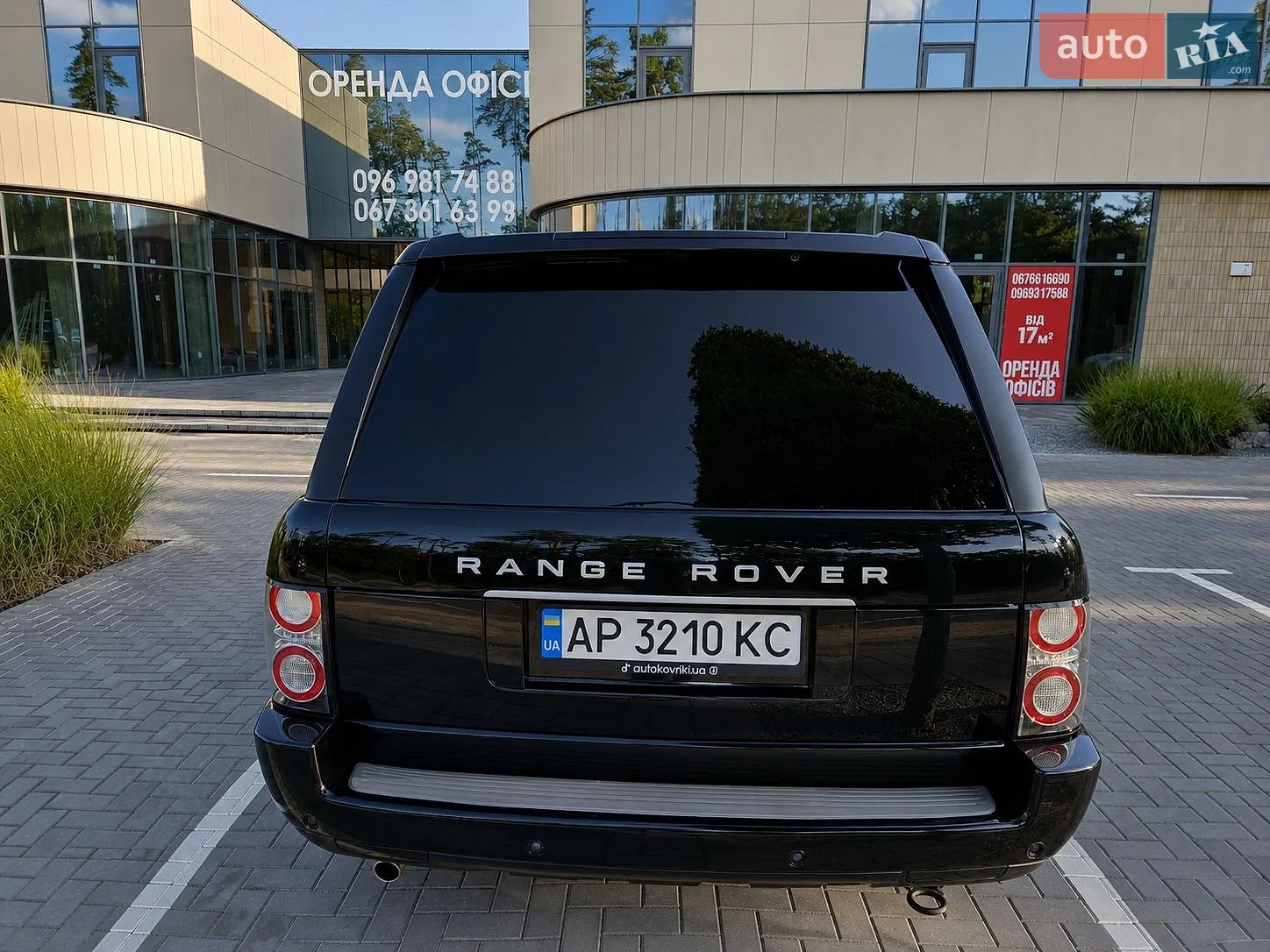 2010 Land Rover Range Rover - мініатюра 21