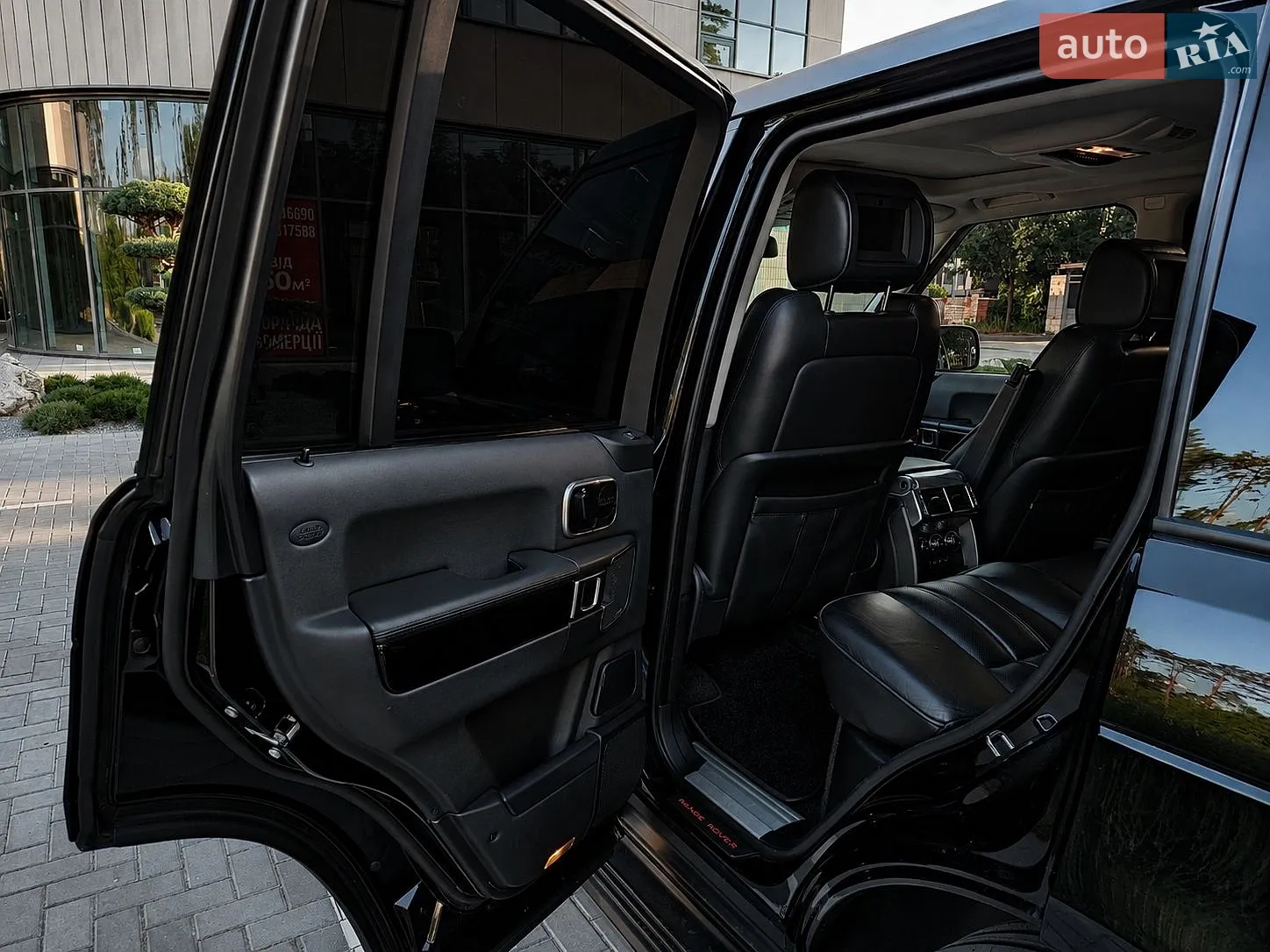 2010 Land Rover Range Rover - мініатюра 13