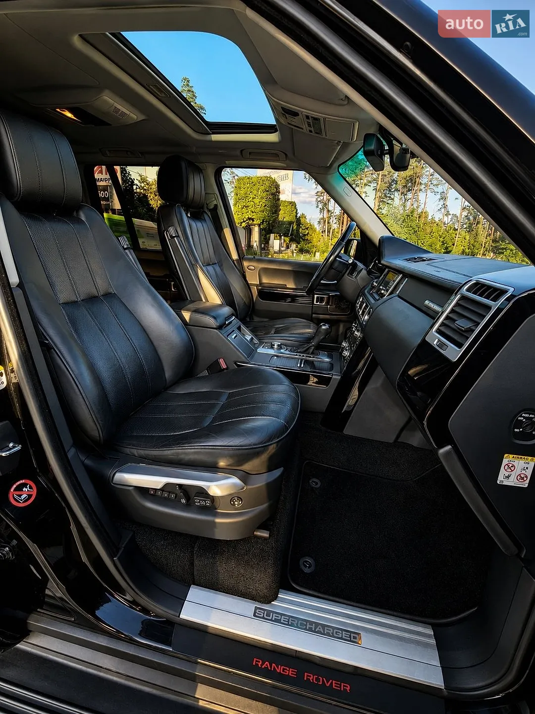 2010 Land Rover Range Rover - мініатюра 25