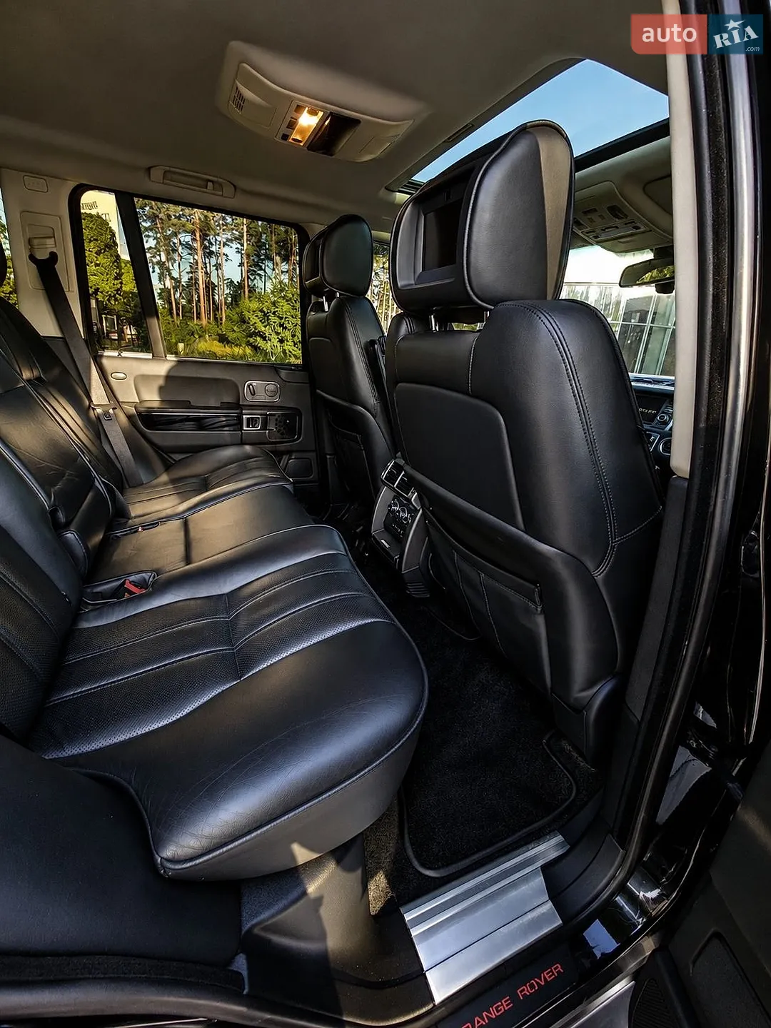 2010 Land Rover Range Rover - мініатюра 26
