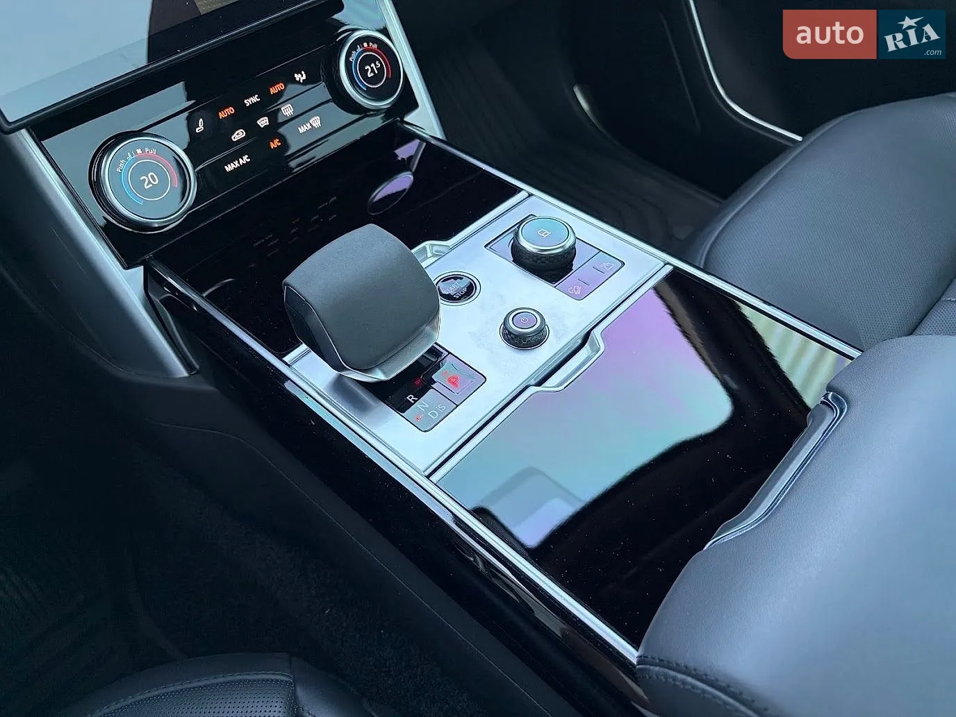 2022 Land Rover Range Rover - мініатюра 22