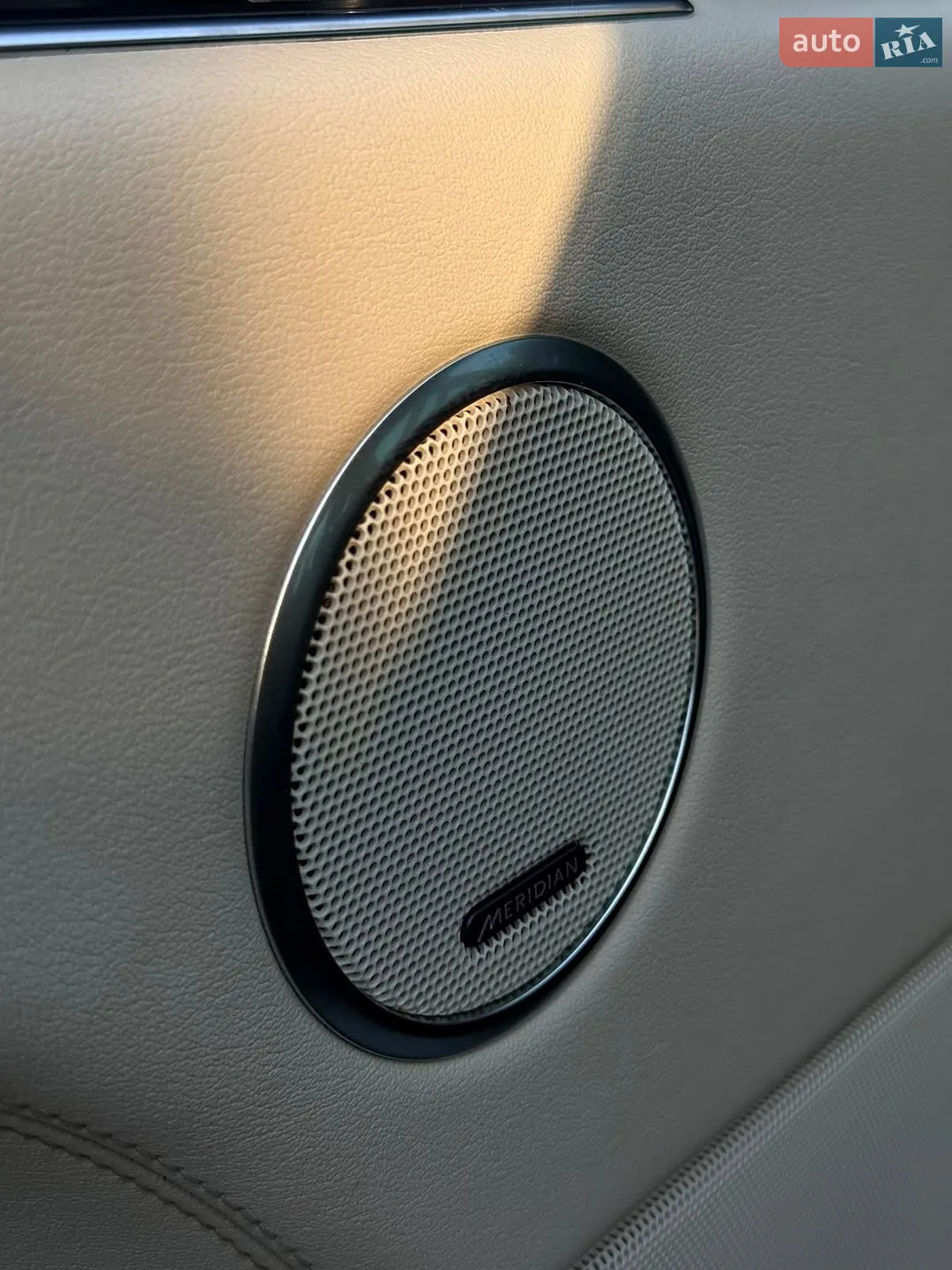 2012 Land Rover Range Rover - мініатюра 20