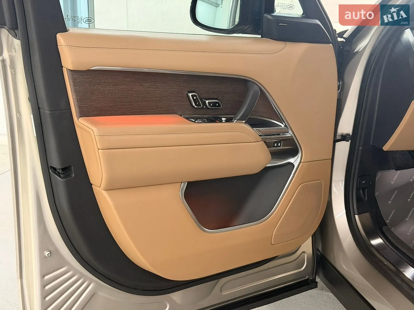2023 Land Rover Range Rover - мініатюра 10