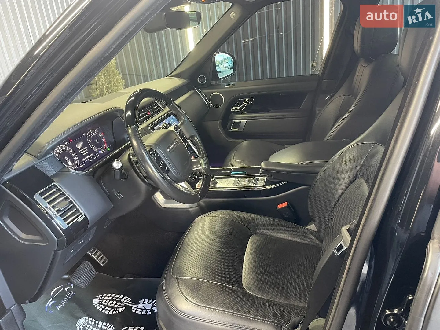 2019 Land Rover Range Rover - мініатюра 25