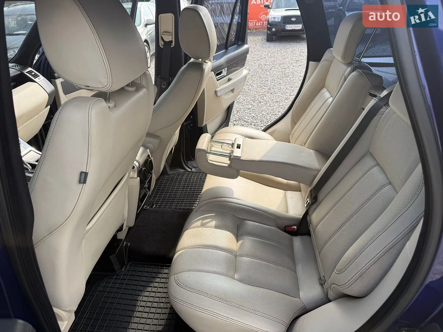2010 Land Rover Range Rover - мініатюра 12