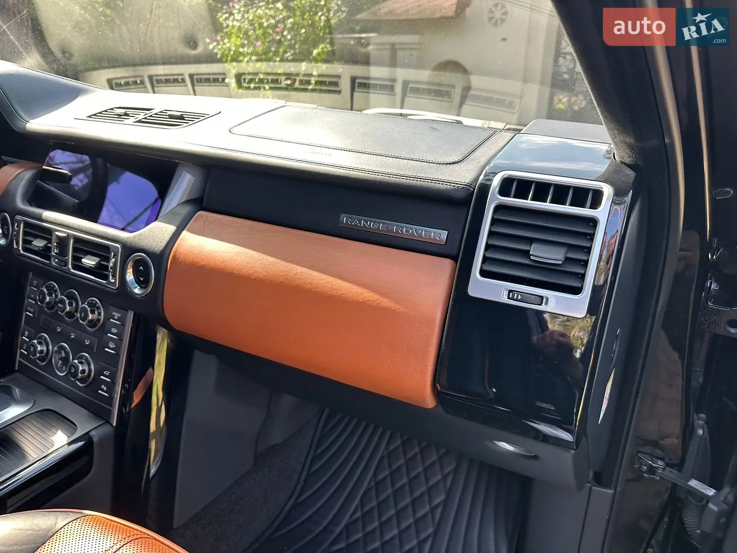 2010 Land Rover Range Rover - мініатюра 126