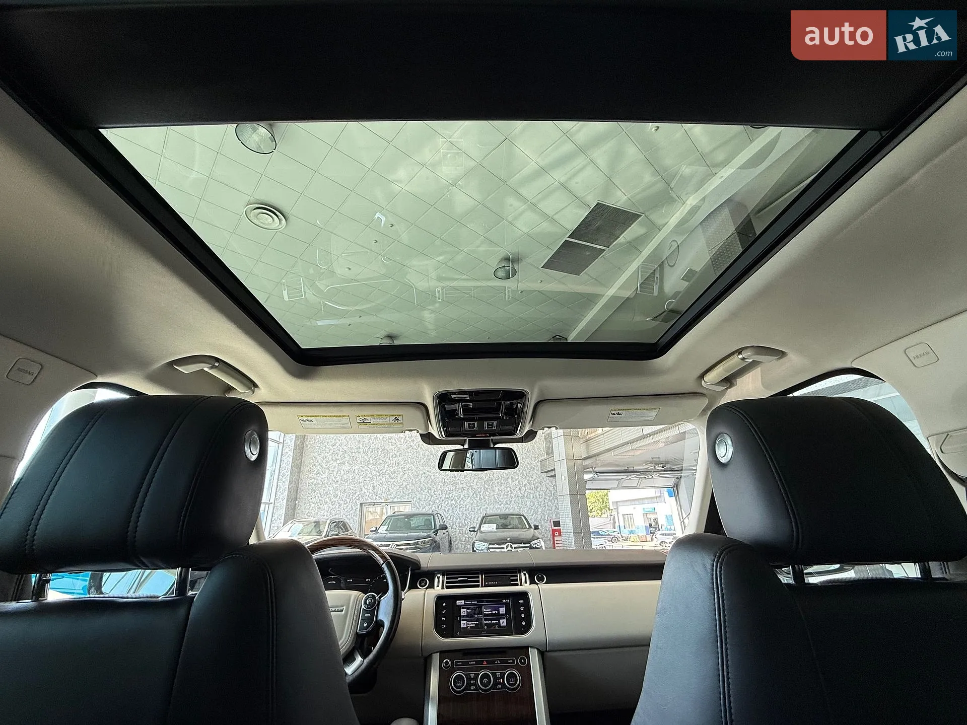 2016 Land Rover Range Rover - мініатюра 22
