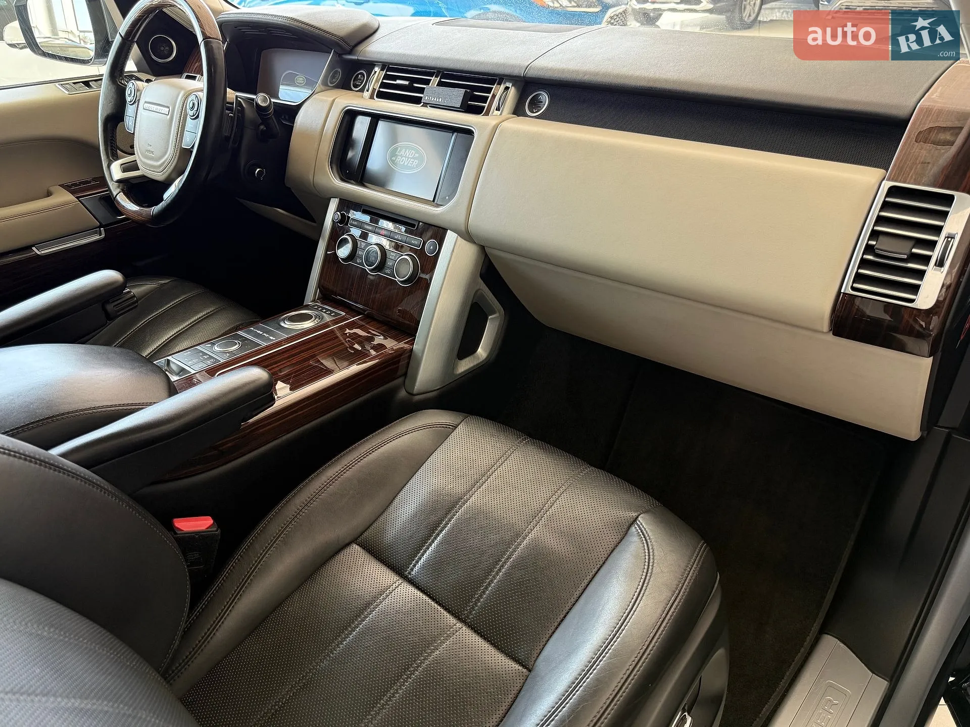 2016 Land Rover Range Rover - мініатюра 25