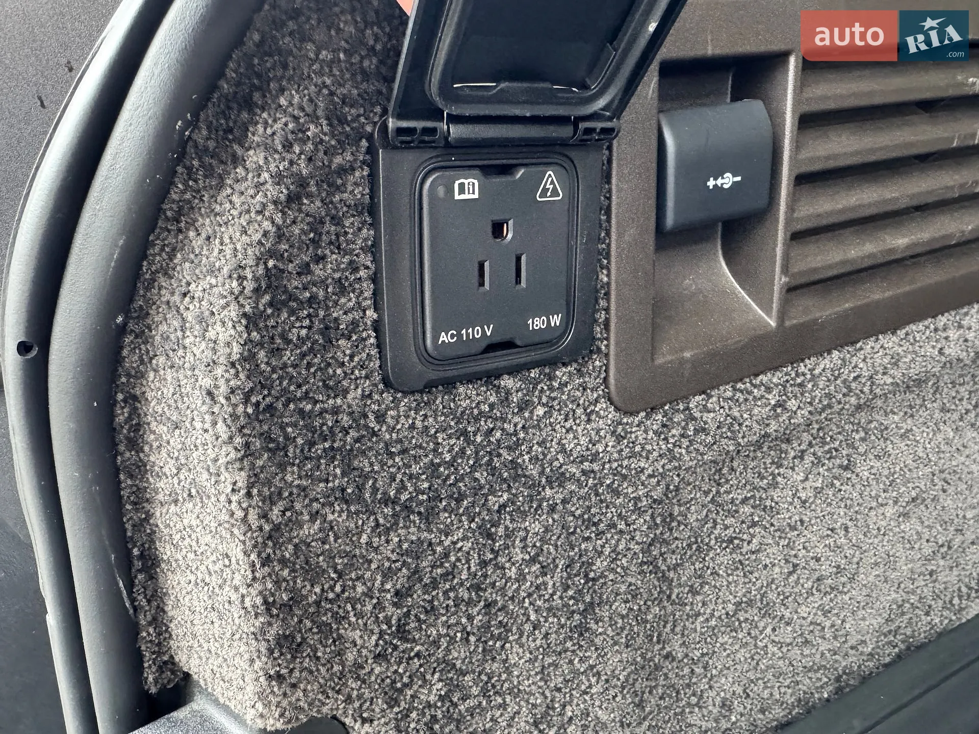 2017 Land Rover Range Rover - мініатюра 28