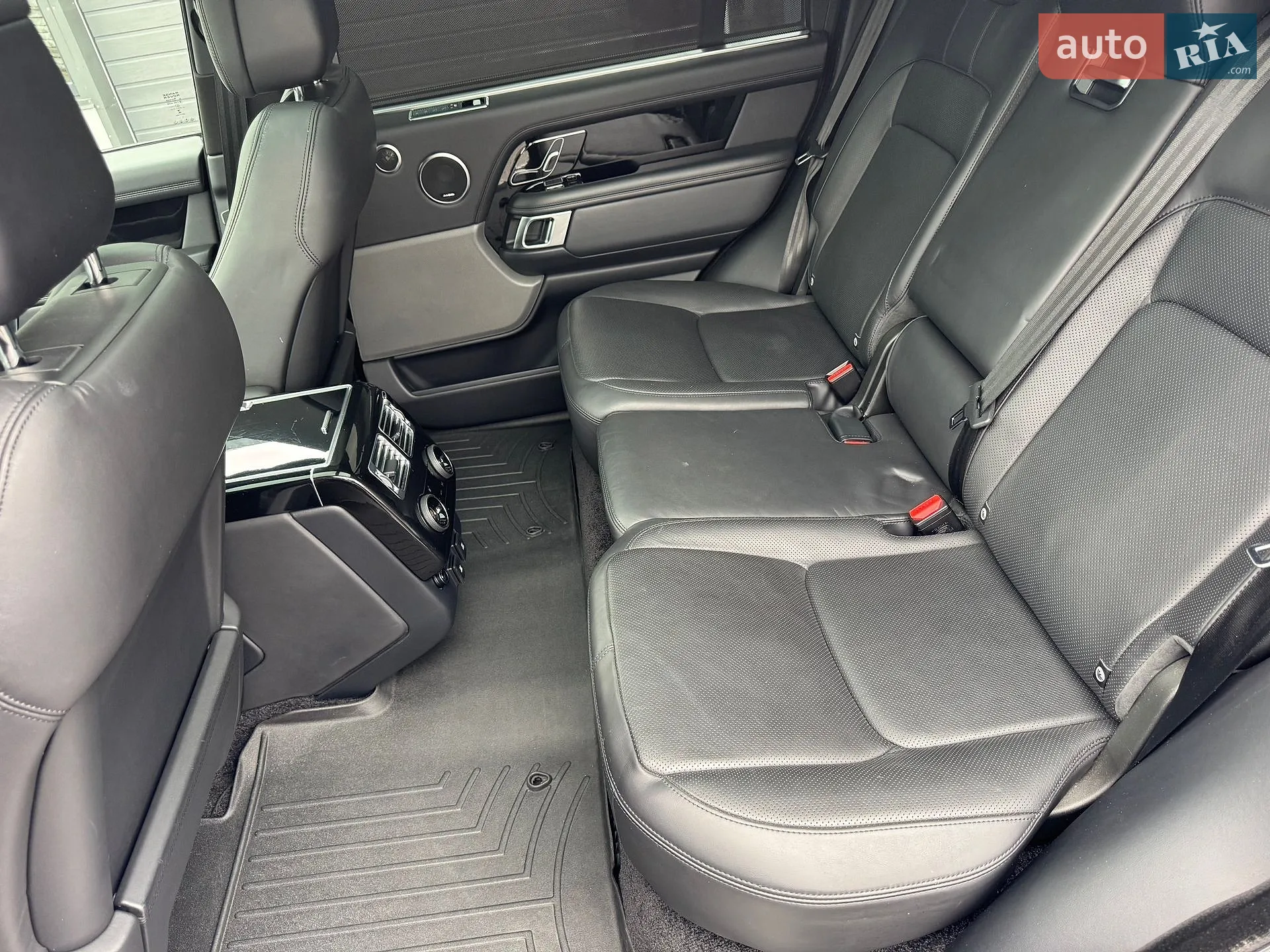 2017 Land Rover Range Rover - мініатюра 28
