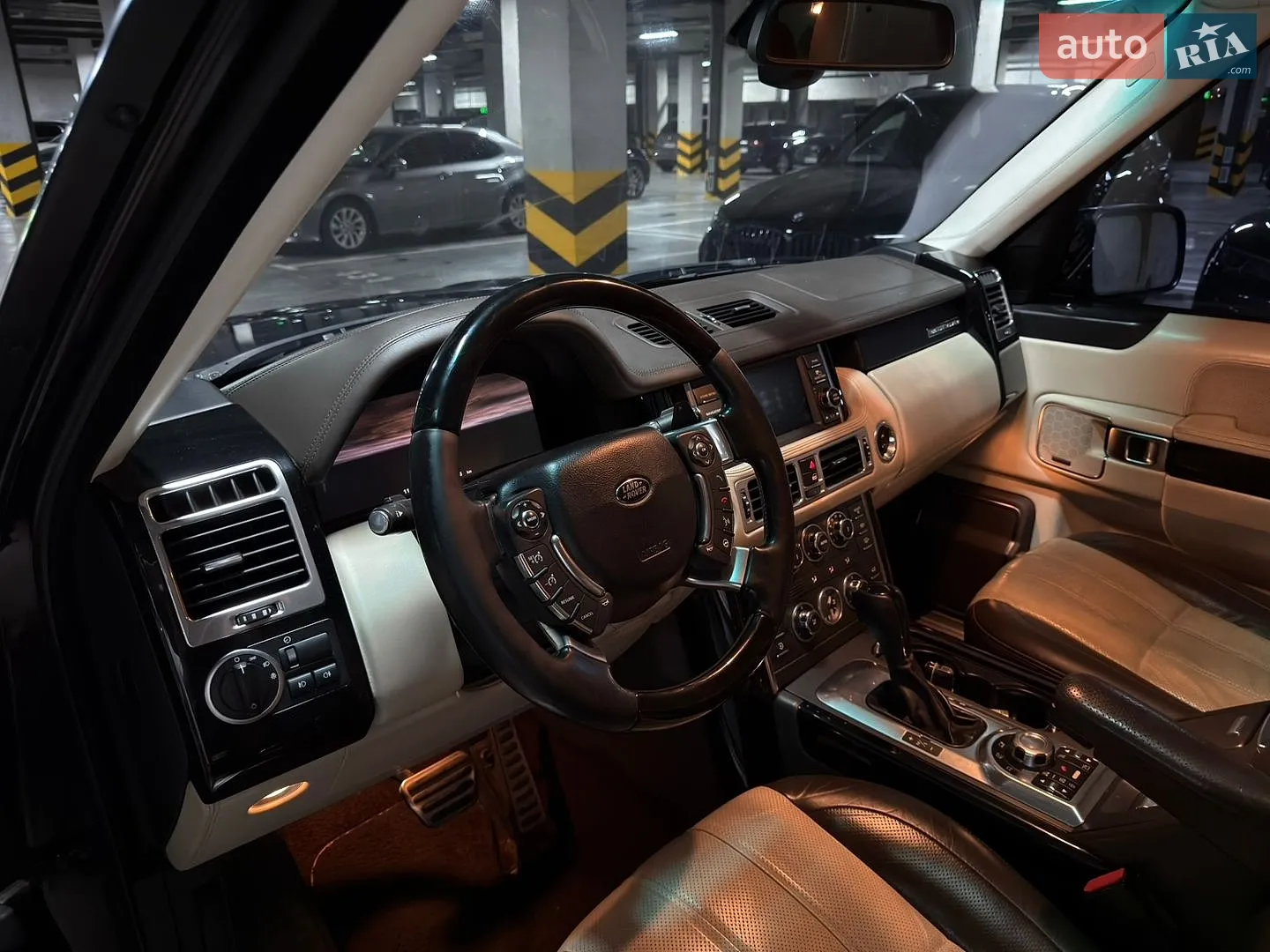 2011 Land Rover Range Rover - мініатюра 14