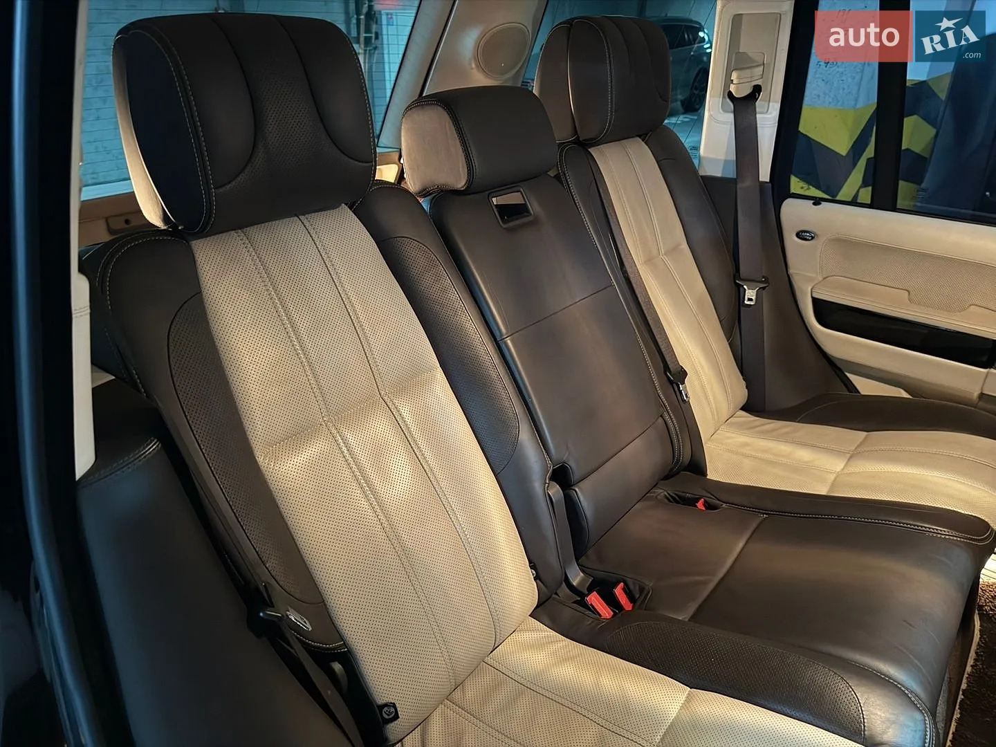 2011 Land Rover Range Rover - мініатюра 22