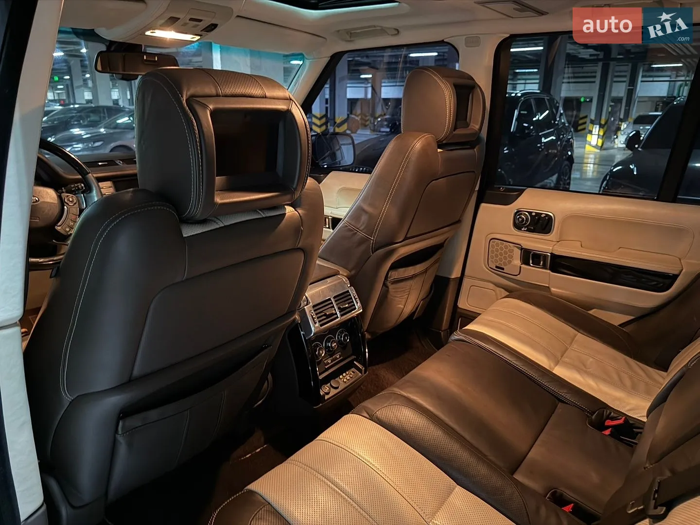2011 Land Rover Range Rover - мініатюра 28