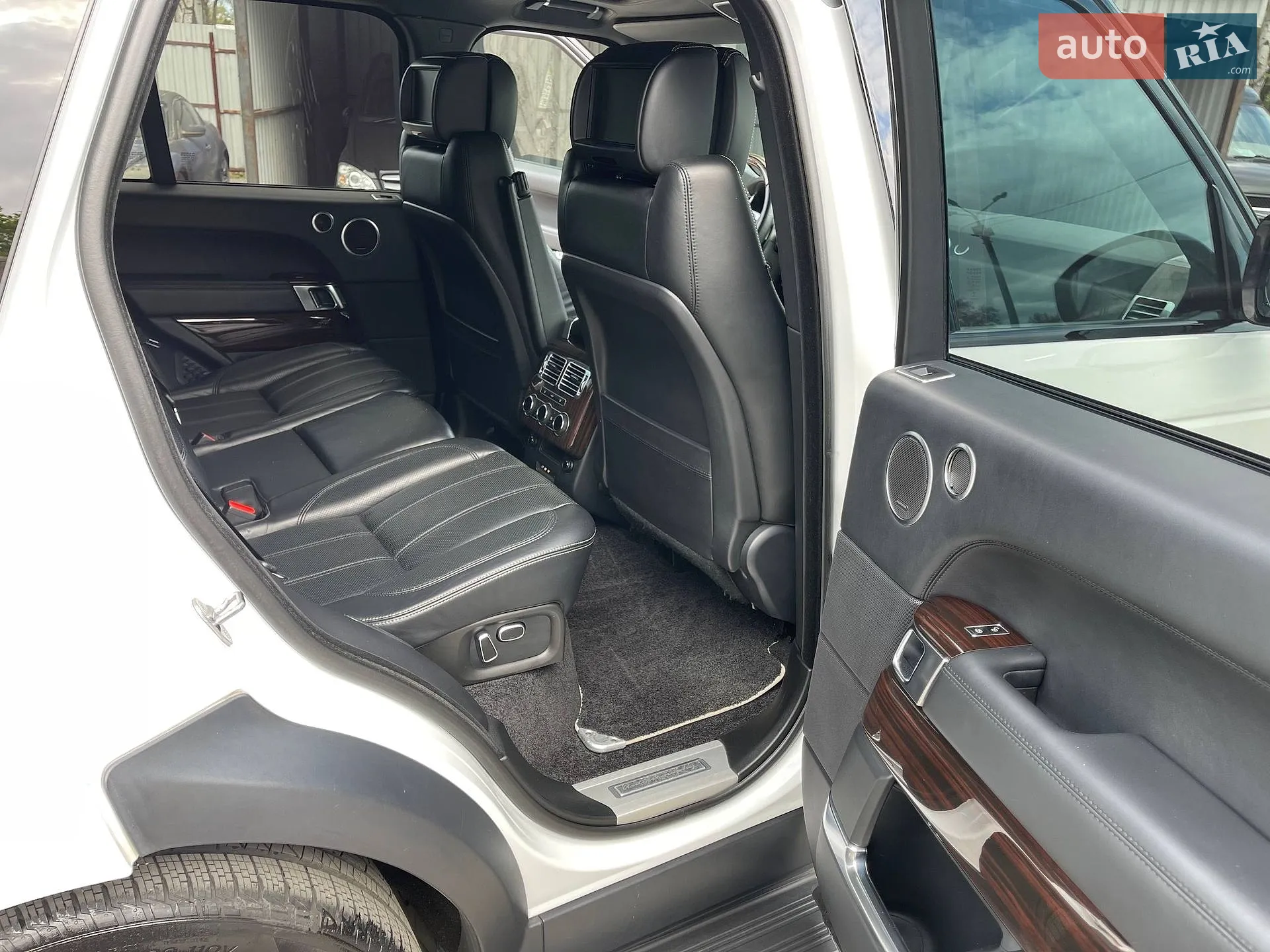 2013 Land Rover Range Rover - мініатюра 35