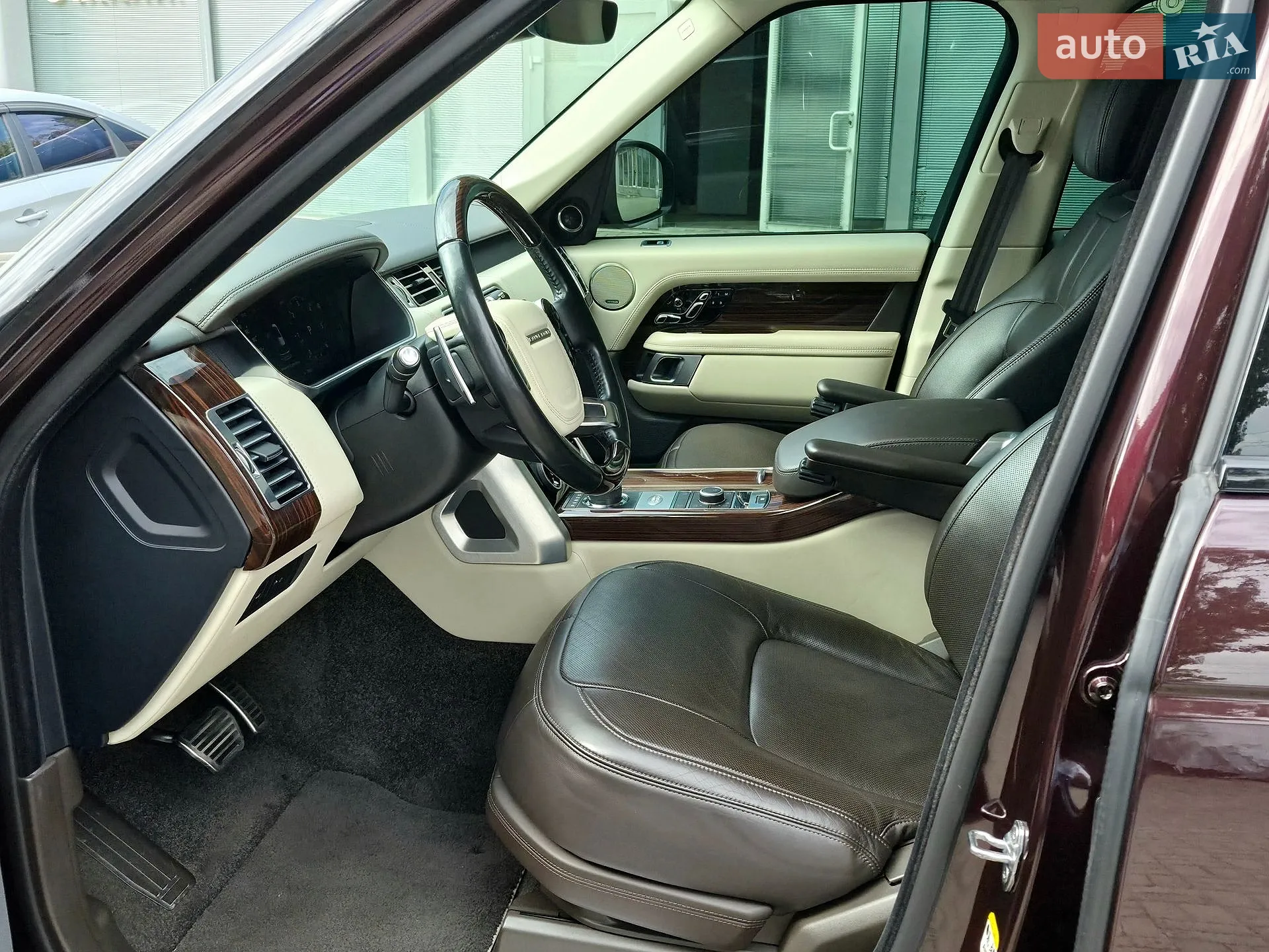 2018 Land Rover Range Rover - мініатюра 14