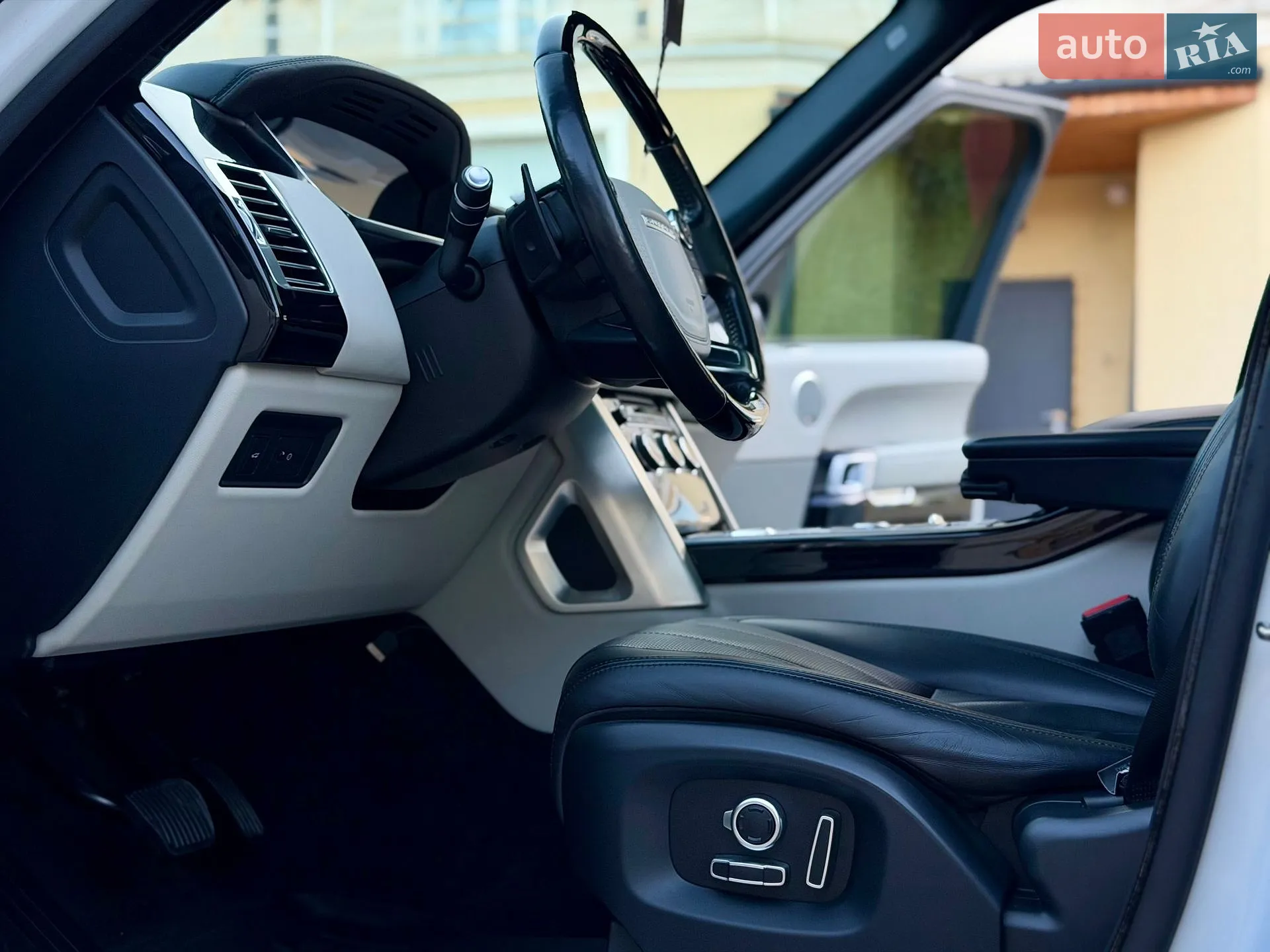 2015 Land Rover Range Rover - мініатюра 74