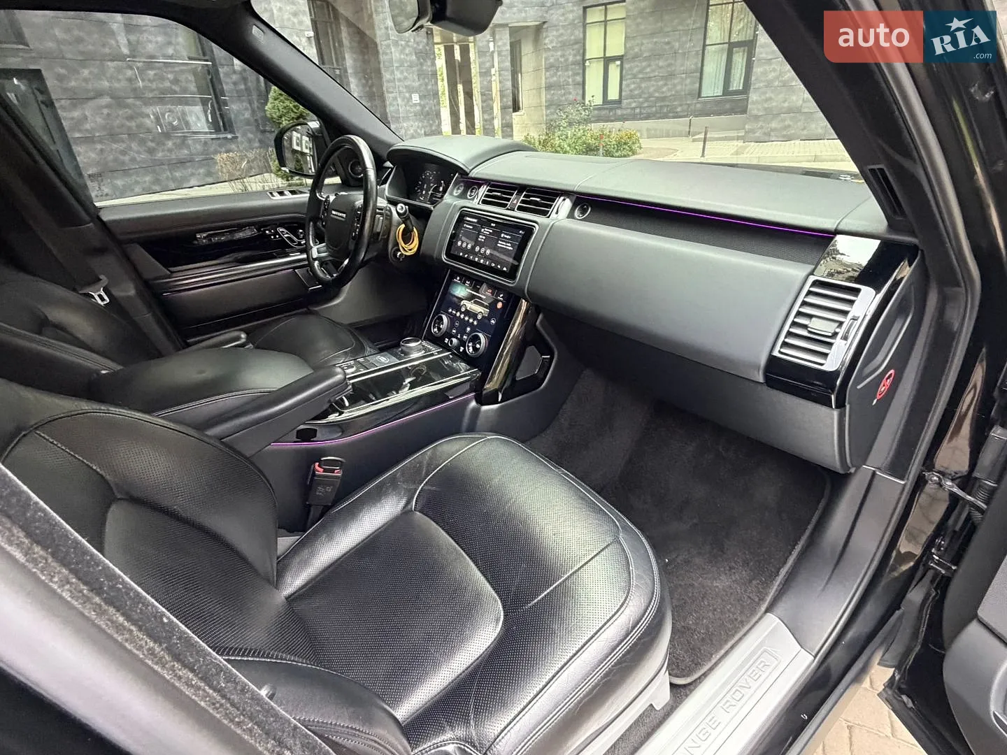 2018 Land Rover Range Rover - мініатюра 15