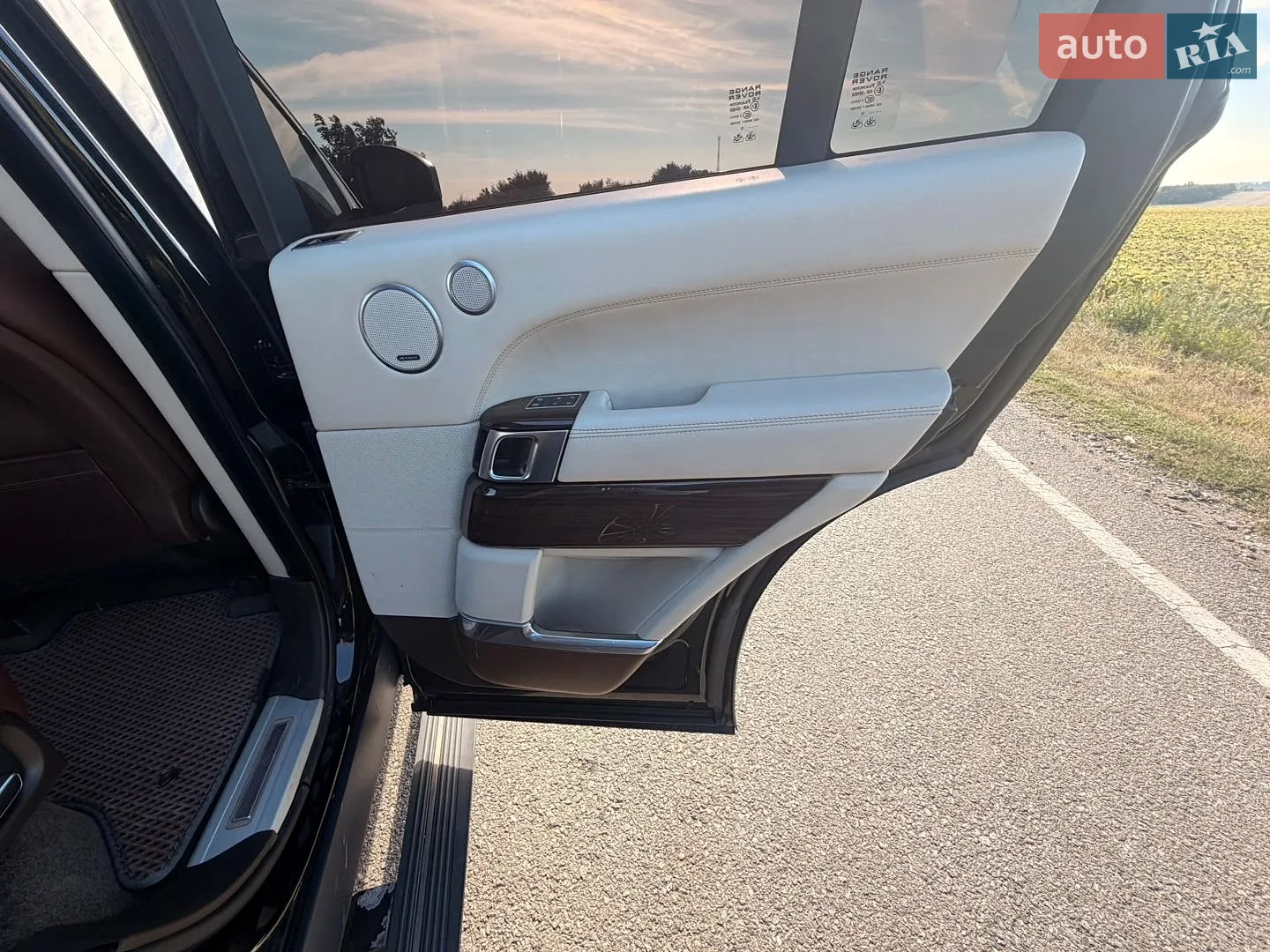 2013 Land Rover Range Rover - мініатюра 27