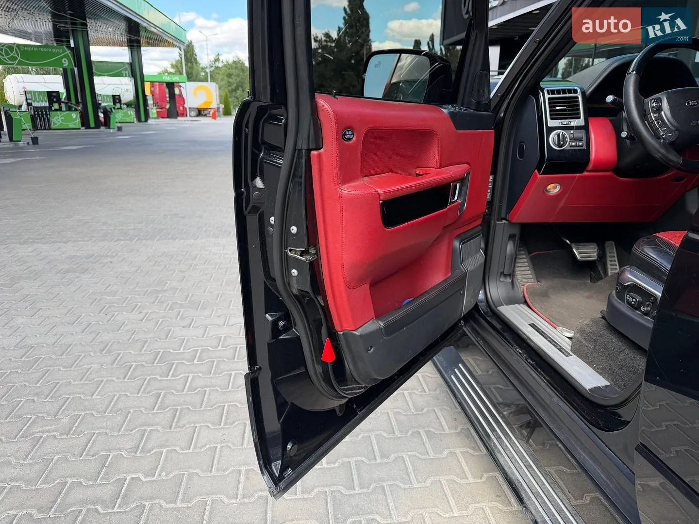 2010 Land Rover Range Rover - мініатюра 21