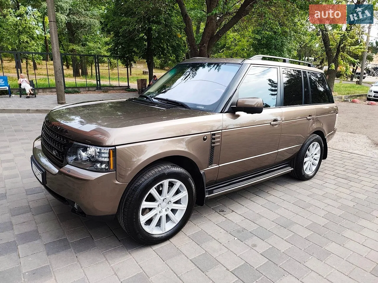 2012 Land Rover Range Rover - мініатюра 25