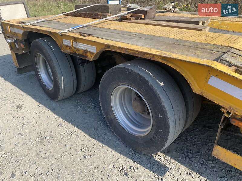 Низкорамная платформа Langendorf FMS 1995 в Ковеле