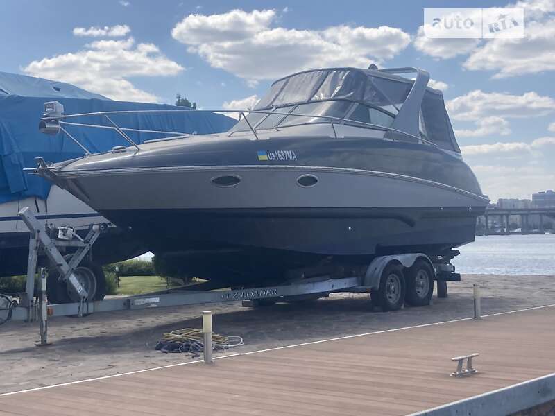 Моторна яхта Larson Cabrio 2007 в Дніпрі