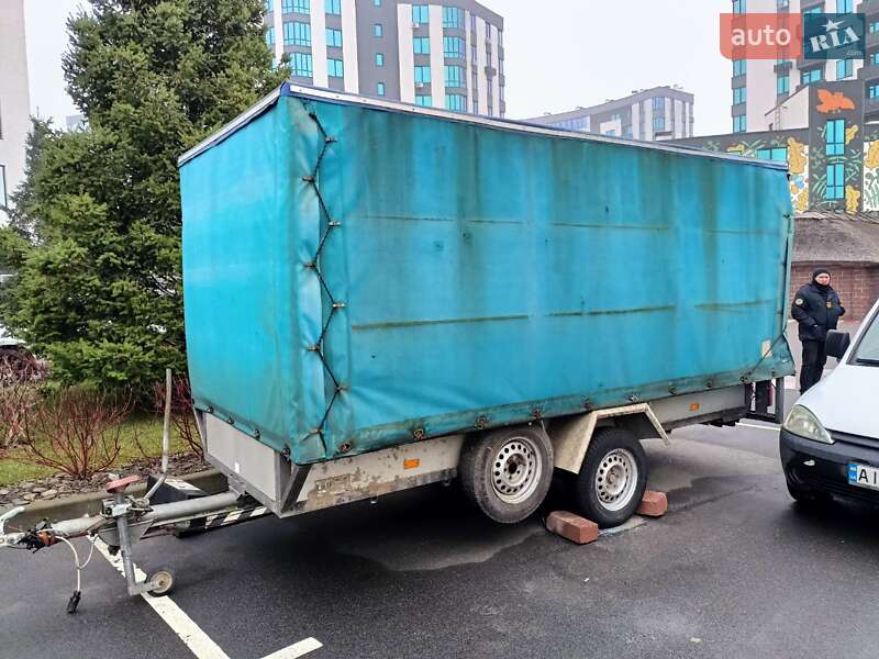 Бортовой полуприцеп LAU Pilsting 1997 в Киеве фото Бортовой полуприцеп LAU Pilsting 1997 в Киеве