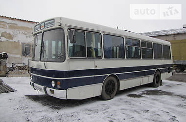 Пригородный автобус ЛАЗ 4202 1995 в Харькове