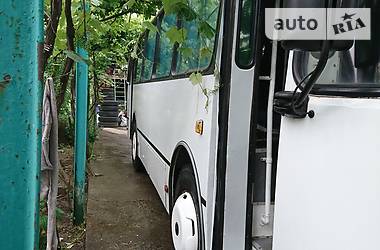 Автобус ЛАЗ 695 2000 в 