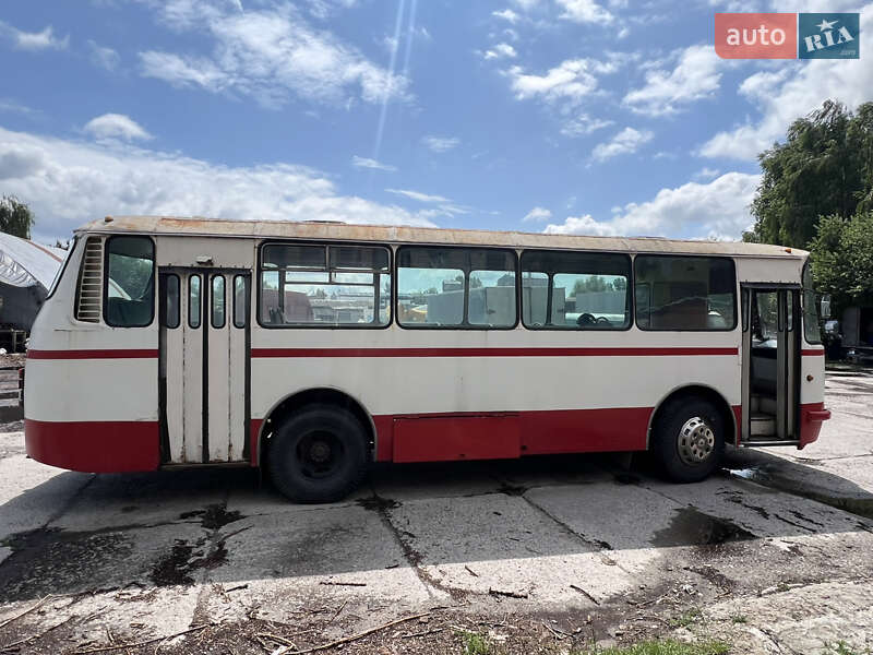 Міський автобус ЛАЗ 695 1993 в Києві фото 6 Міський автобус ЛАЗ 695 1993 в Києві