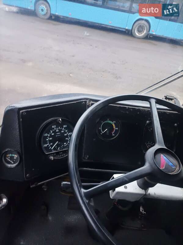 Пригородный автобус ЛАЗ 695 2000 в Ужгороде