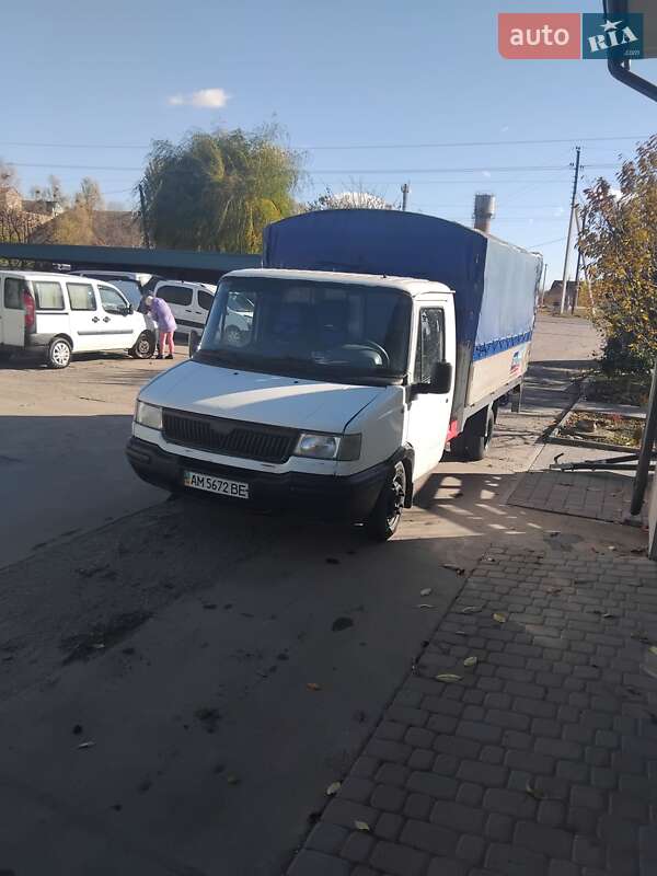 Для перевезення тварин LDV Convoy 2004 в Теофіполі