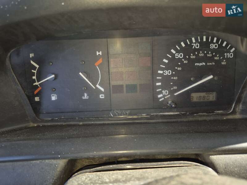 Вантажний фургон LDV Convoy 2005 в Чернігові