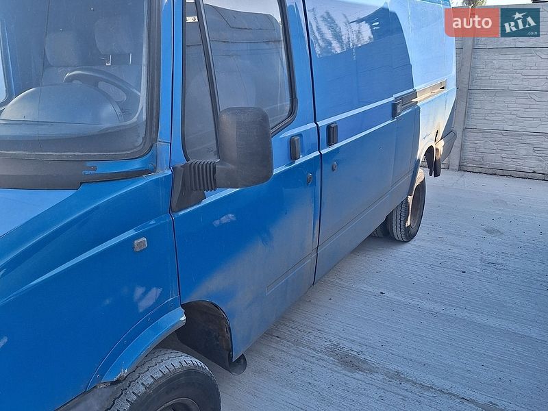 Грузовой фургон LDV Convoy 2006 в Киеве