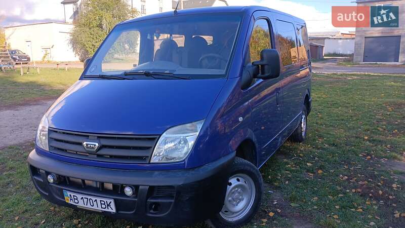 Минивэн LDV Maxus 2005 в 