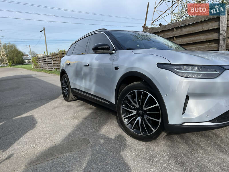 Внедорожник / Кроссовер Leapmotor С11 2023 в Киеве